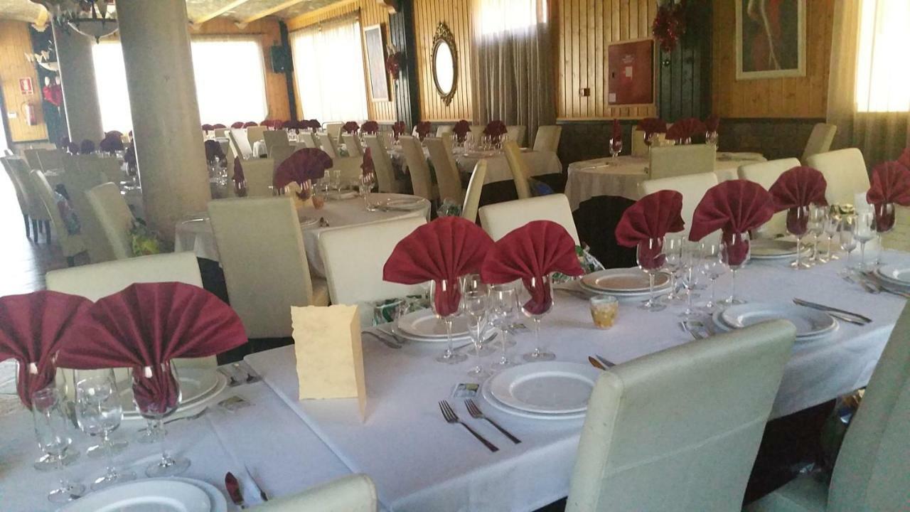Hotel Gardu Montealegre del Castillo ภายนอก รูปภาพ